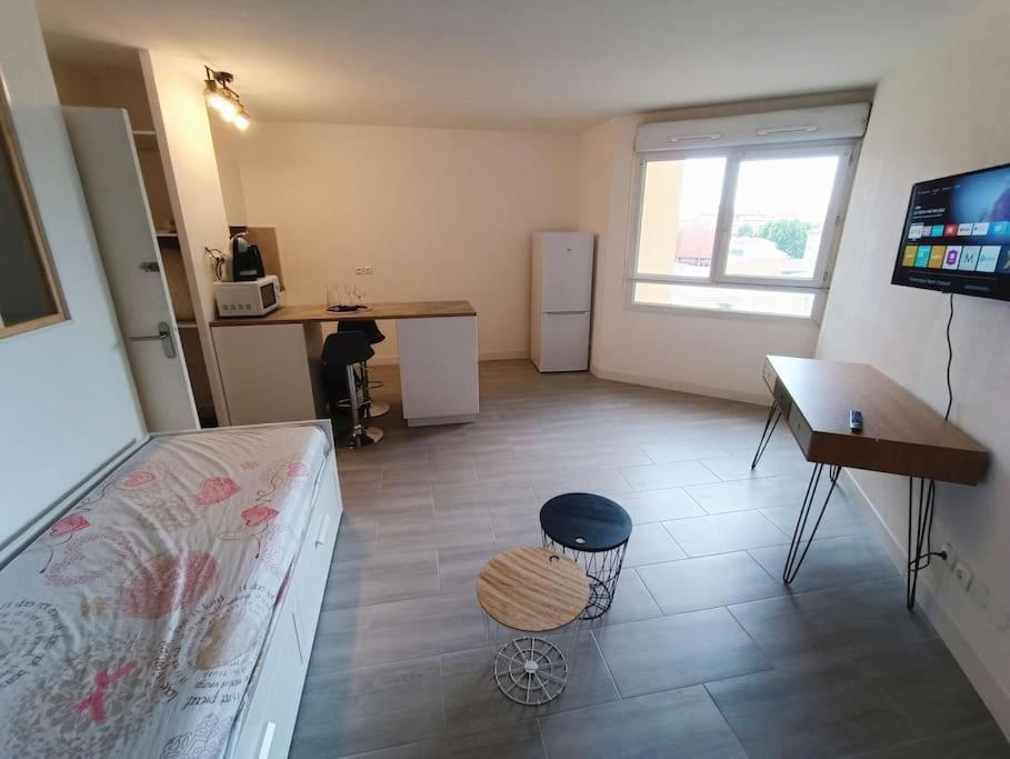 Appartement Tout Equipe 2 A 4 Couchages St Charles Marselha Exterior foto